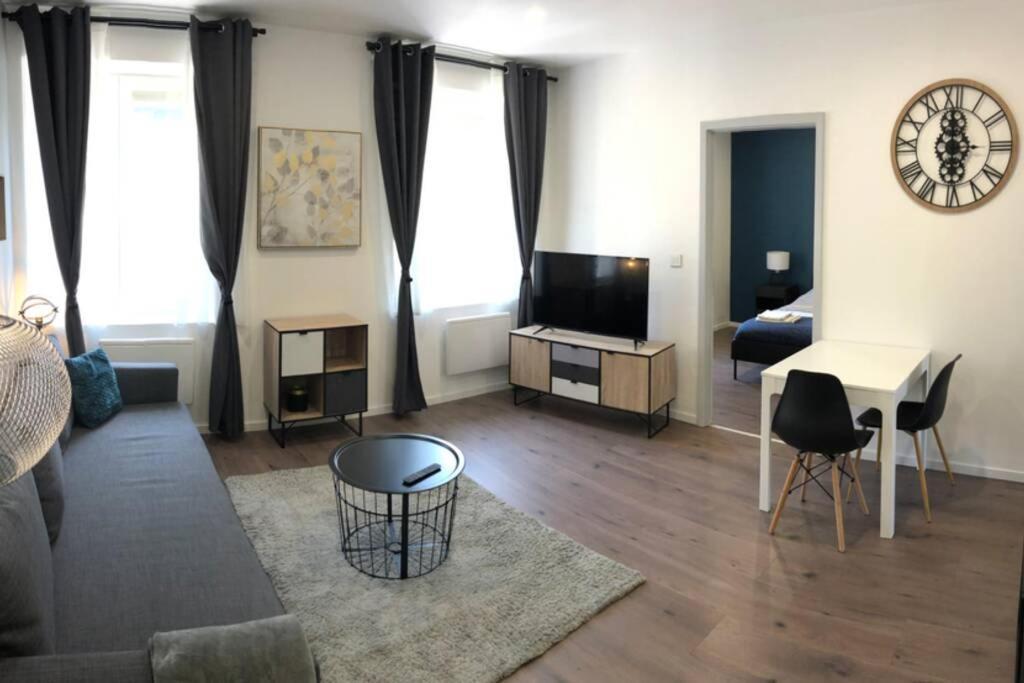 S'Capades 2 Mulhouse - Wifi Netflix Appartement Buitenkant foto