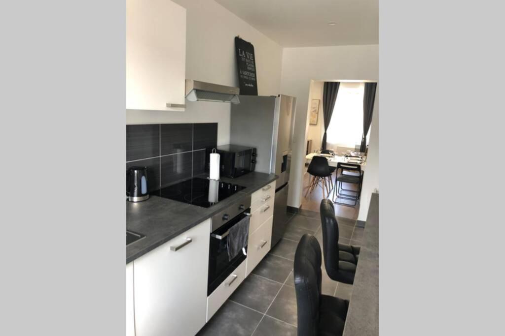 S'Capades 2 Mulhouse - Wifi Netflix Appartement Buitenkant foto